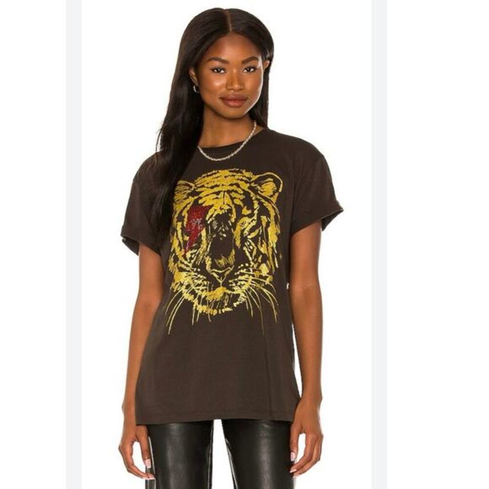 Chaser‎ T-Shirt Small  Lightening Tiger Gold studded rocker